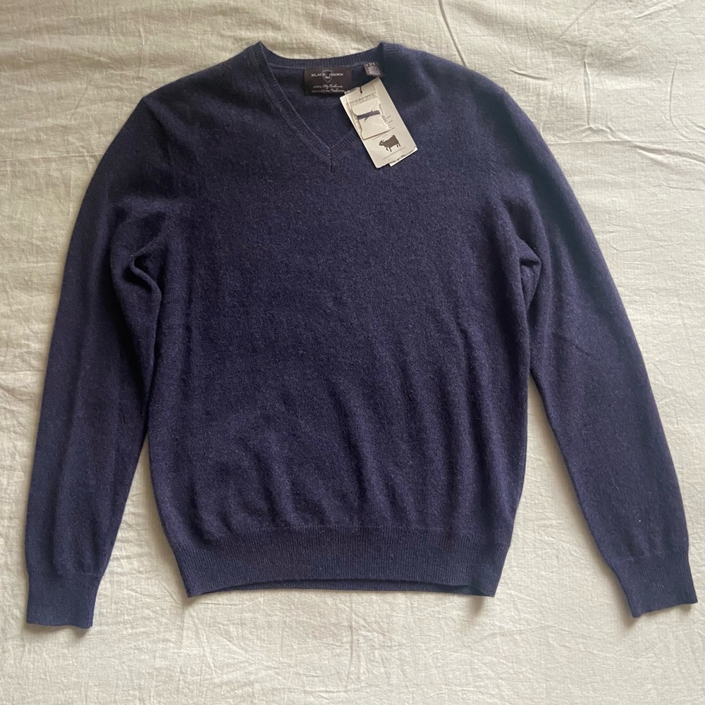 NWT Navy Blue Cashmere V Neck Sweater - Medium
